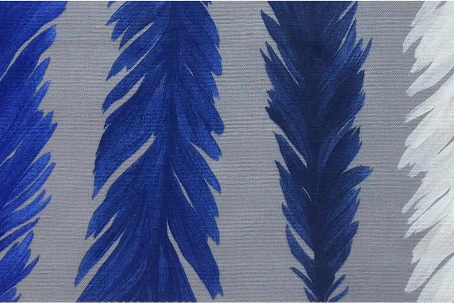 textil mesa, tela, tejido estampado de Plumas colores fríos sobre fondos neutros, fofisticado, original, alquiler tendencia decoración, único, exclusivo, especial, singular, original, otoñal, invernal