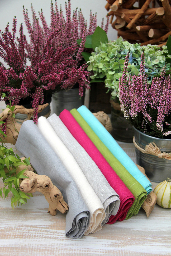 servilleta lino gris perla con mutitud de combinaciones con servilletas 100% lino: servilleta verde pistacho, servilleta piedra, servilleta rosa fucsia, servilleta turquesa, servilleta azul, servilleta vainilla y servilleta blanca